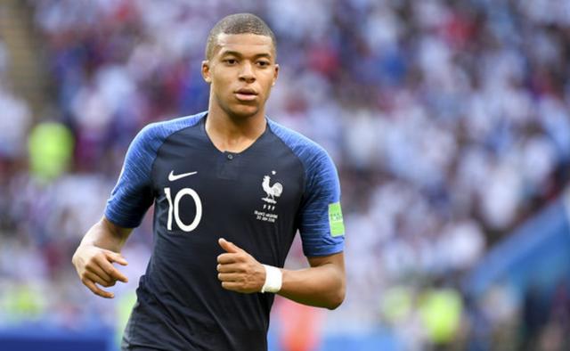 广东对抗训练！萨姆纳暴扣，王少杰好使，崔永熙未现身5v5！（广东队对抗训练！萨姆纳飞天暴扣，王少杰状态火热，崔永熙未参加5v5）